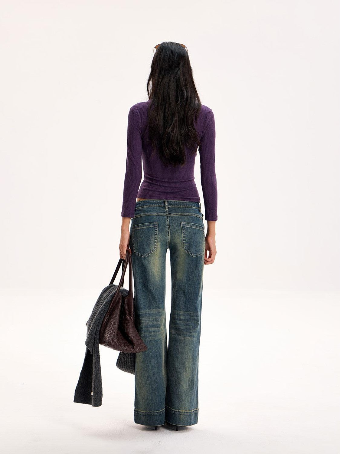The NeverMore Low Waist Vintage Wash 3d Cut Women&