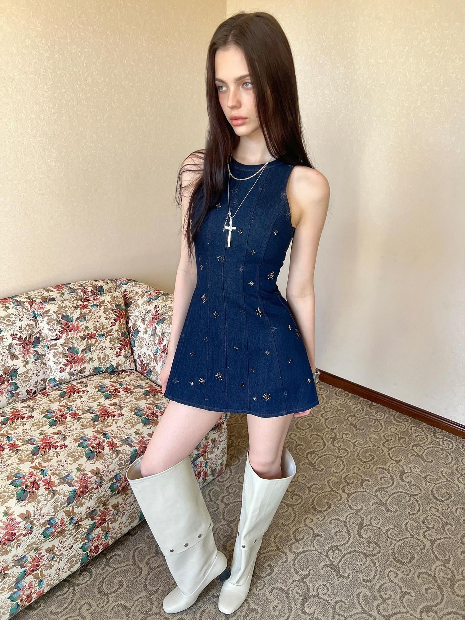The NeverMore Navy Gold Embroidered Contrast Sleeveless Women&