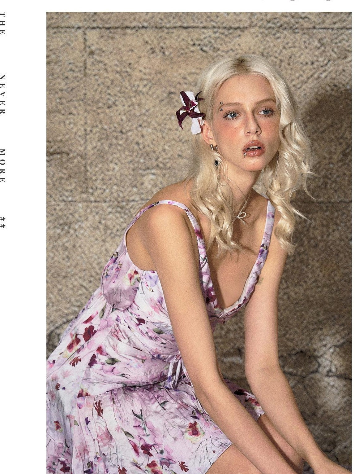 The NeverMore Purple Mist Floral Ruched High Waist Vneck Women&