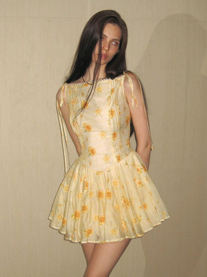 The NeverMore Vintage Daisy Embroidered Bardot Neckline Women&
