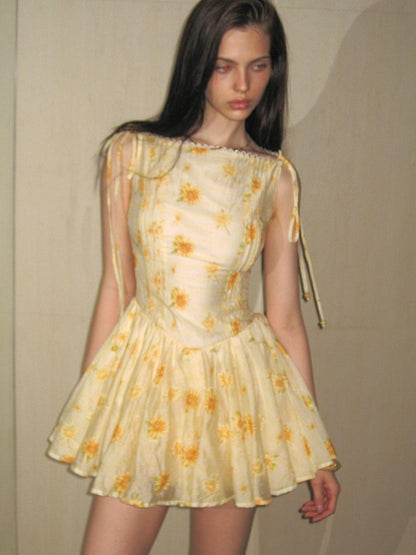 The NeverMore Vintage Daisy Embroidered Bardot Neckline Women&