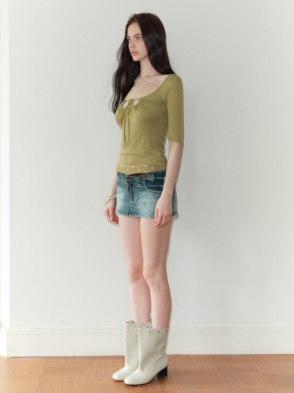 The NeverMore Vintage Embroidered Square Neck Women&