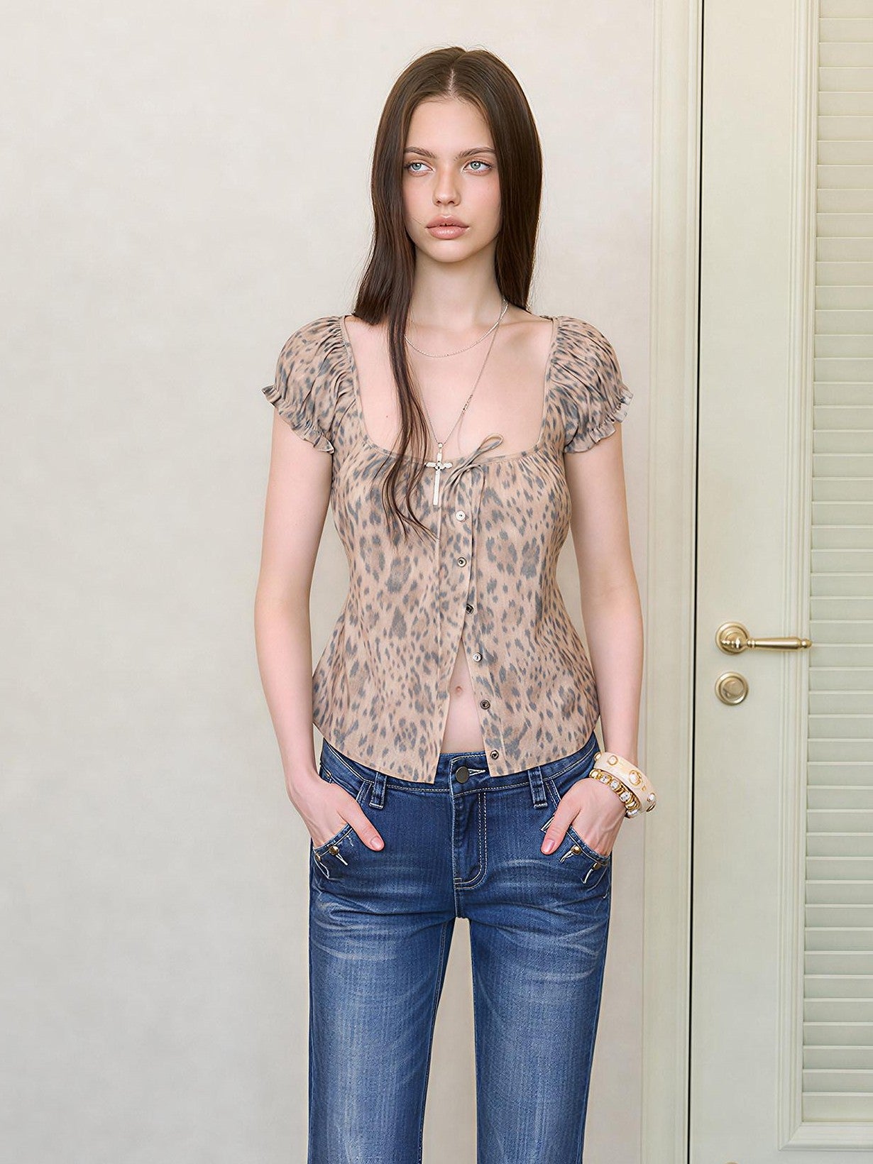 The NeverMore Vintage Leopard Square Neck Tie Front Puff Sleeve Women&