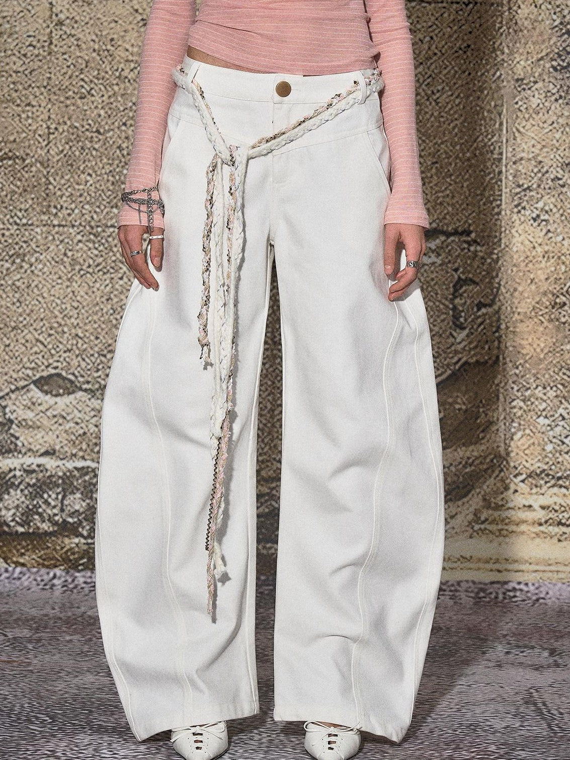 The NeverMore White Distressed Sexy High Street Natural Waist Women&
