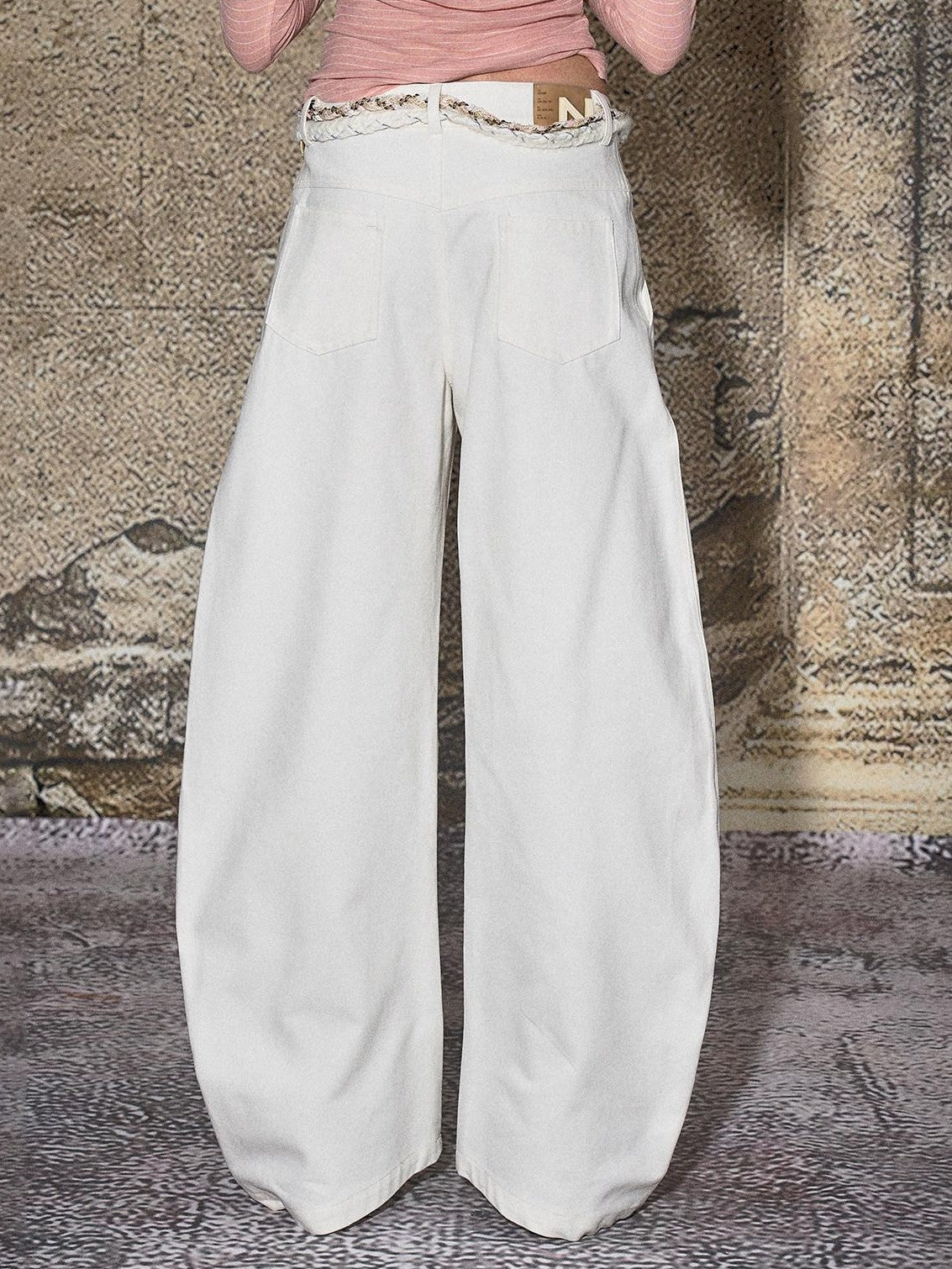 The NeverMore White Distressed Sexy High Street Natural Waist Women&