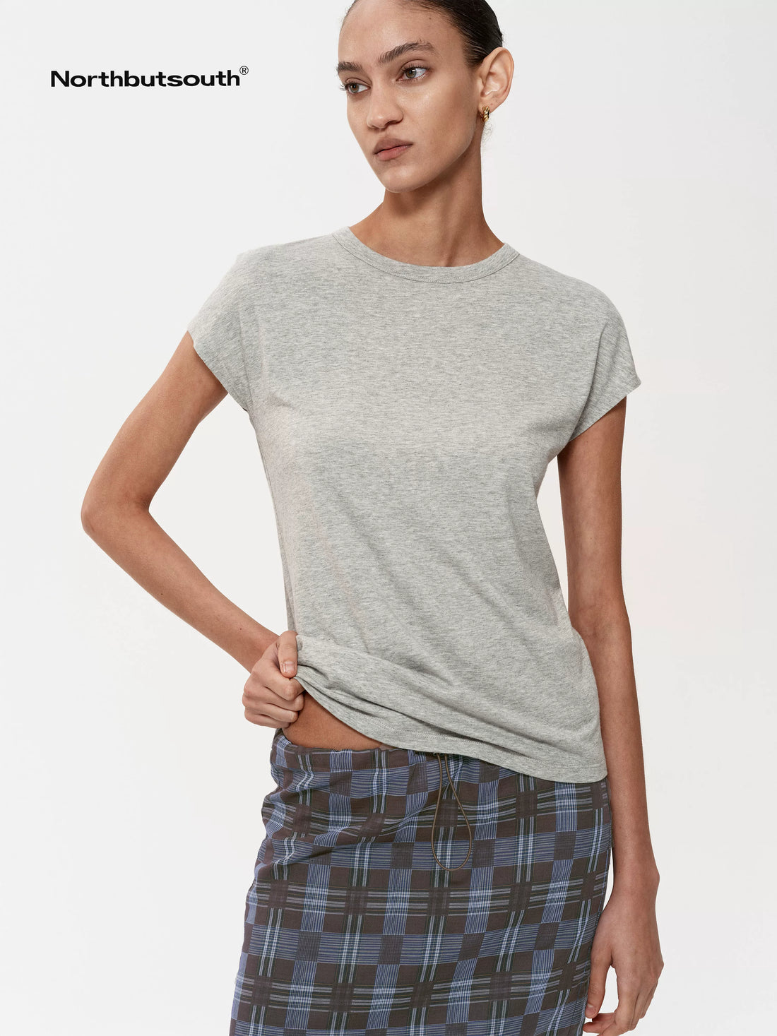 Three Tone Raglan Sleeve Classic Crewneck Casual T-shirt