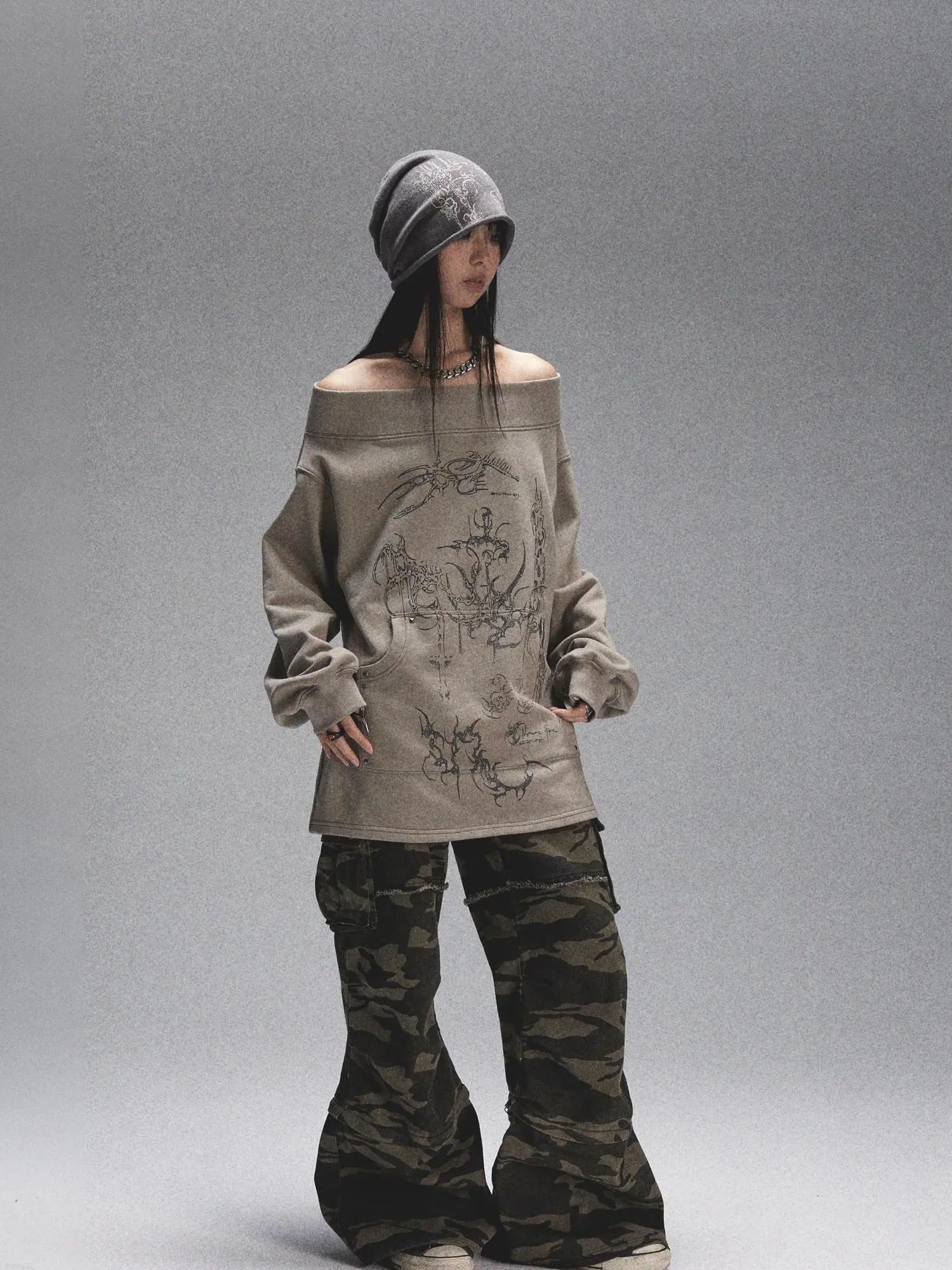 Tri Color Printed Knit Rolled Brim Slouchy Beanie