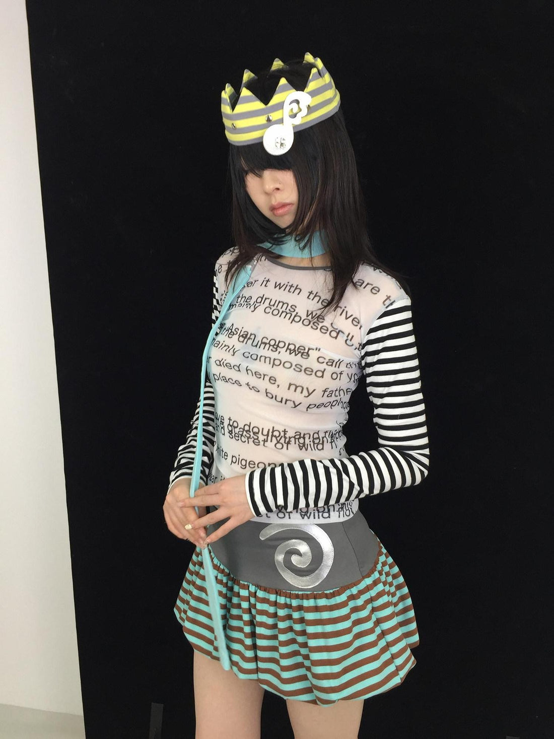 Ttsunami Doll Face Mesh Print Letter High Neck Slim Women&