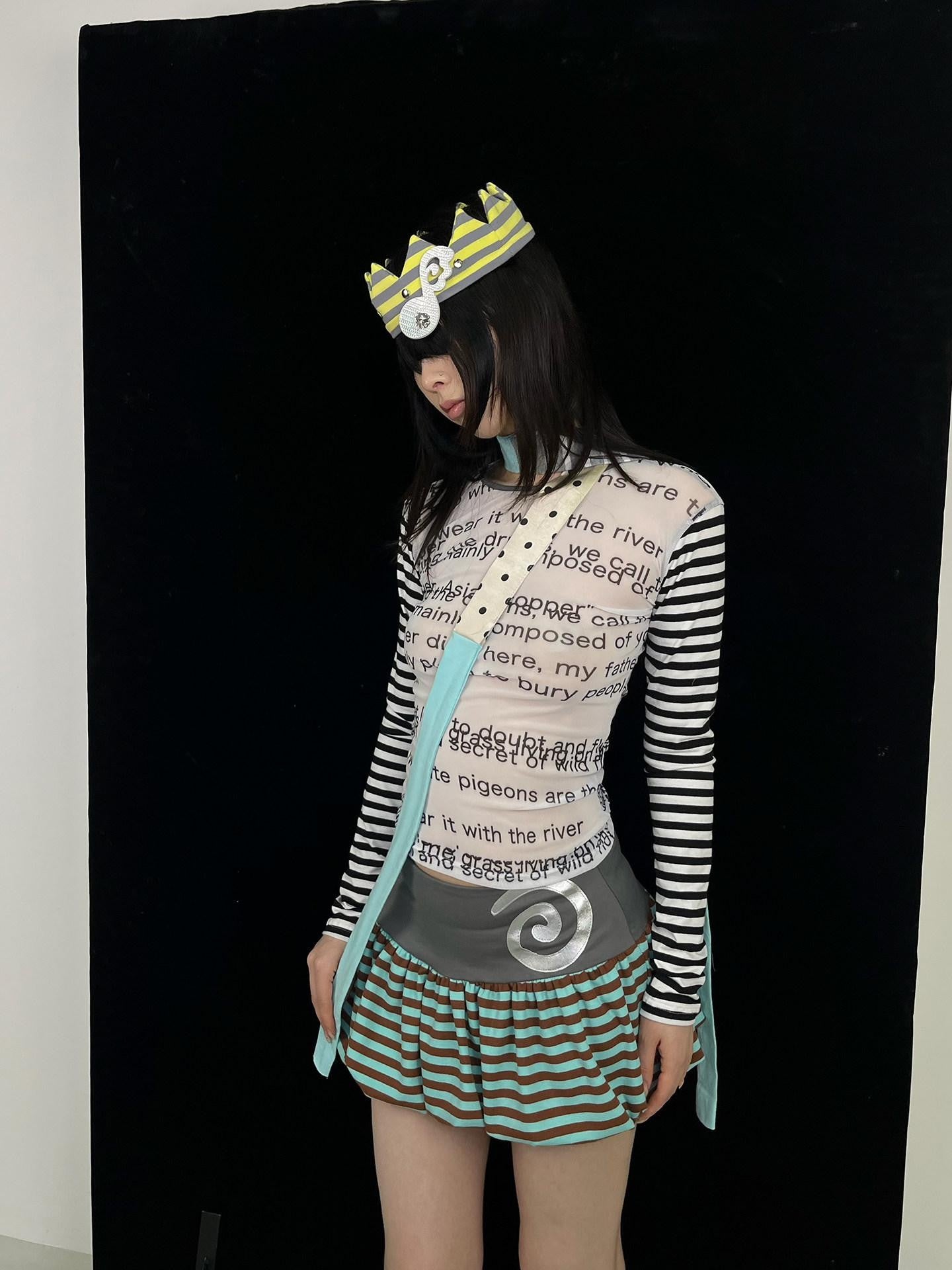 Ttsunami Doll Face Mesh Print Letter High Neck Slim Women&