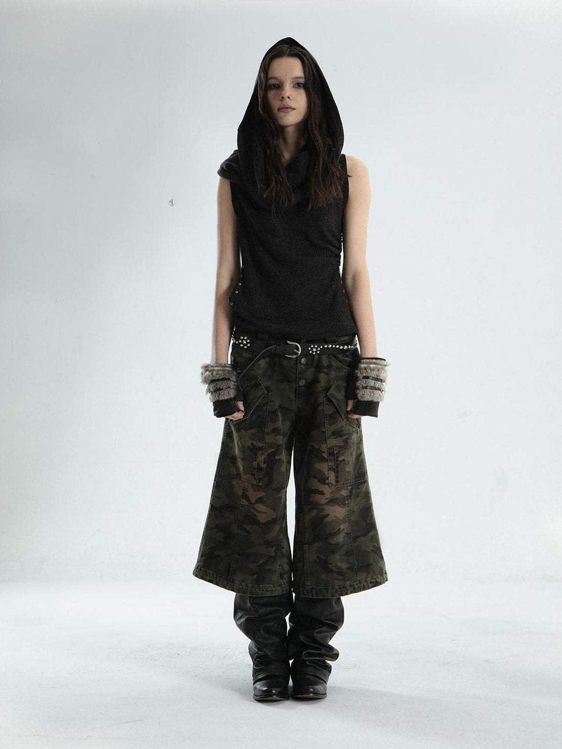 DoublePunch Vintage Camo Cargo Capri Pants Low Rise Distressed Wide Leg Trousers