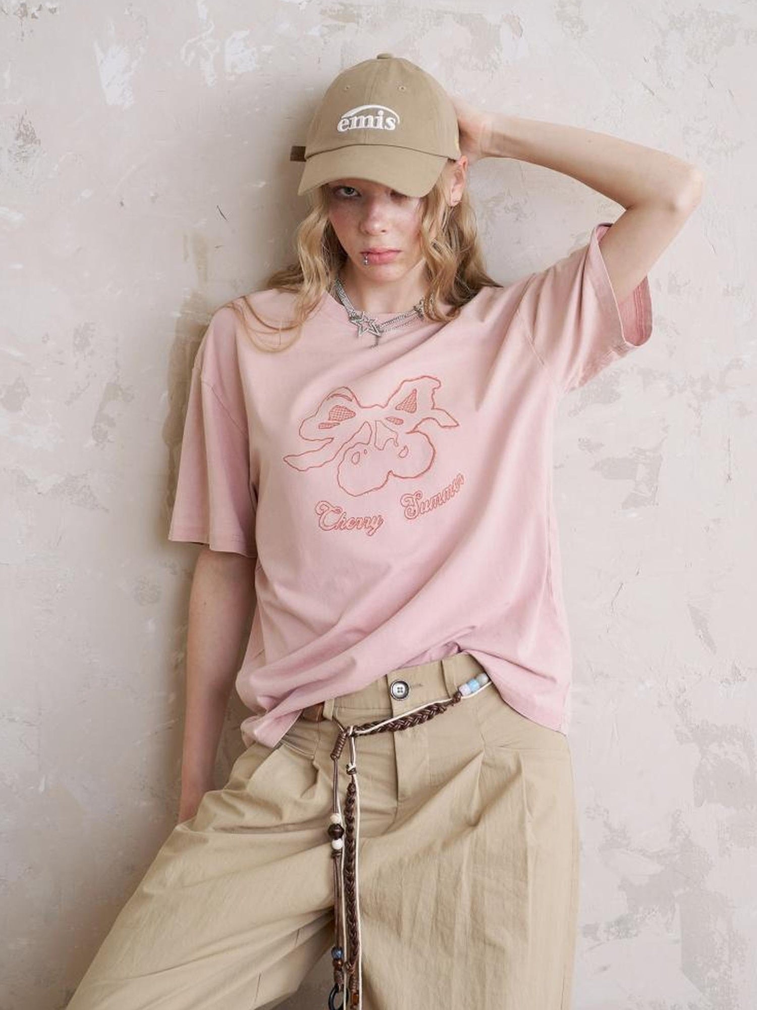 DIDDI MODA Vintage Cherry Bow Embroidered Washed Tee
