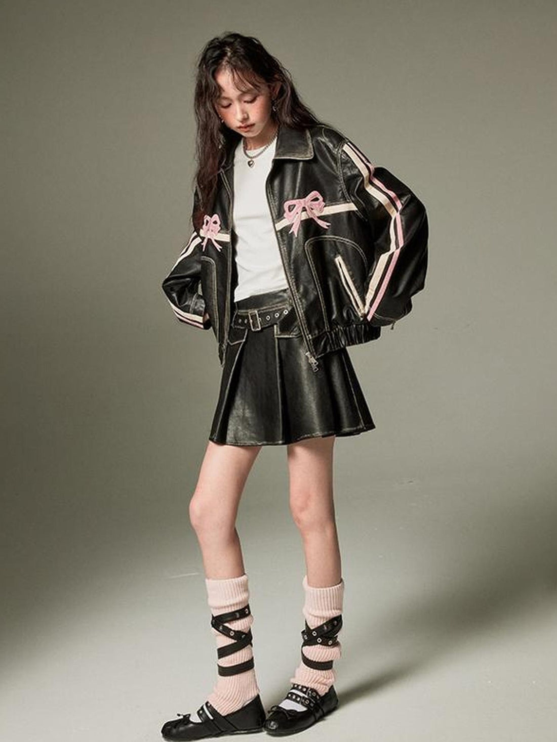 DIDDI MODA Vintage Distressed Pu Pleated Skirt With Studded Belt