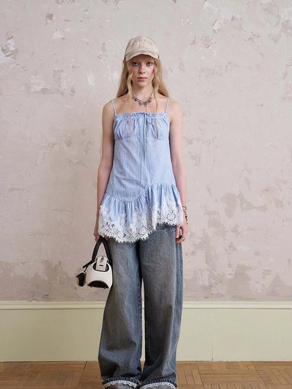 Vintage Lace Trimmed Distressed Relaxed Fit Jeans