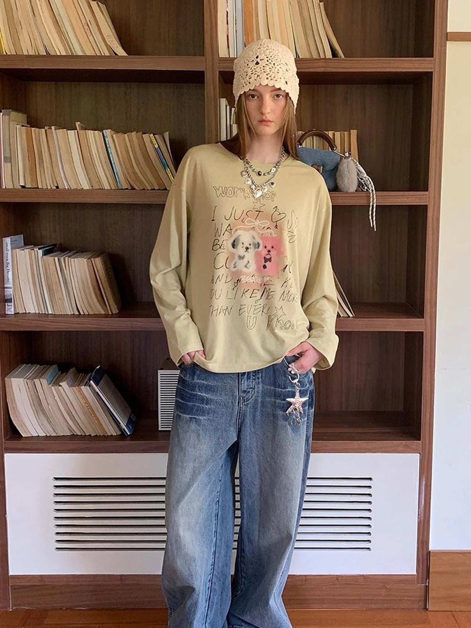 Vintage Lace Trimmed Distressed Relaxed Fit Jeans