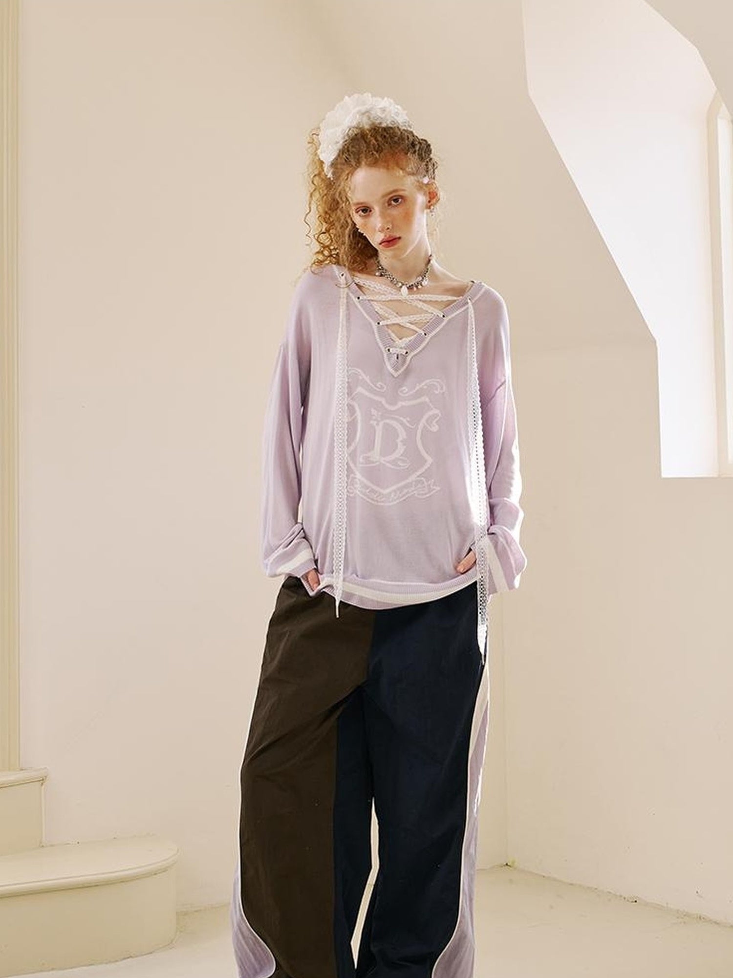 DIDDI MODA Vintage Lace Up V Neck Knit Top With Embroidered Crest