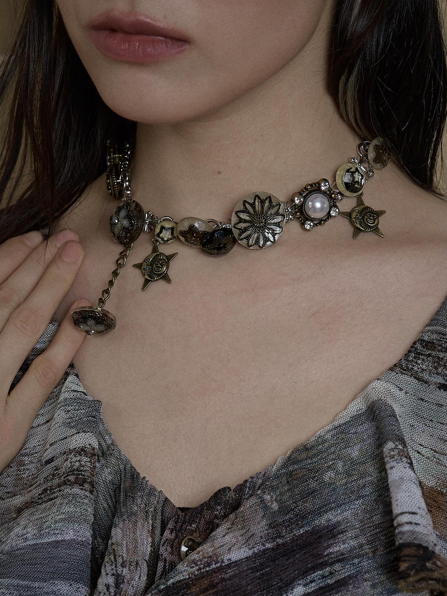 NO ROMANCE Vintage Punk Star Button Necklace For Women