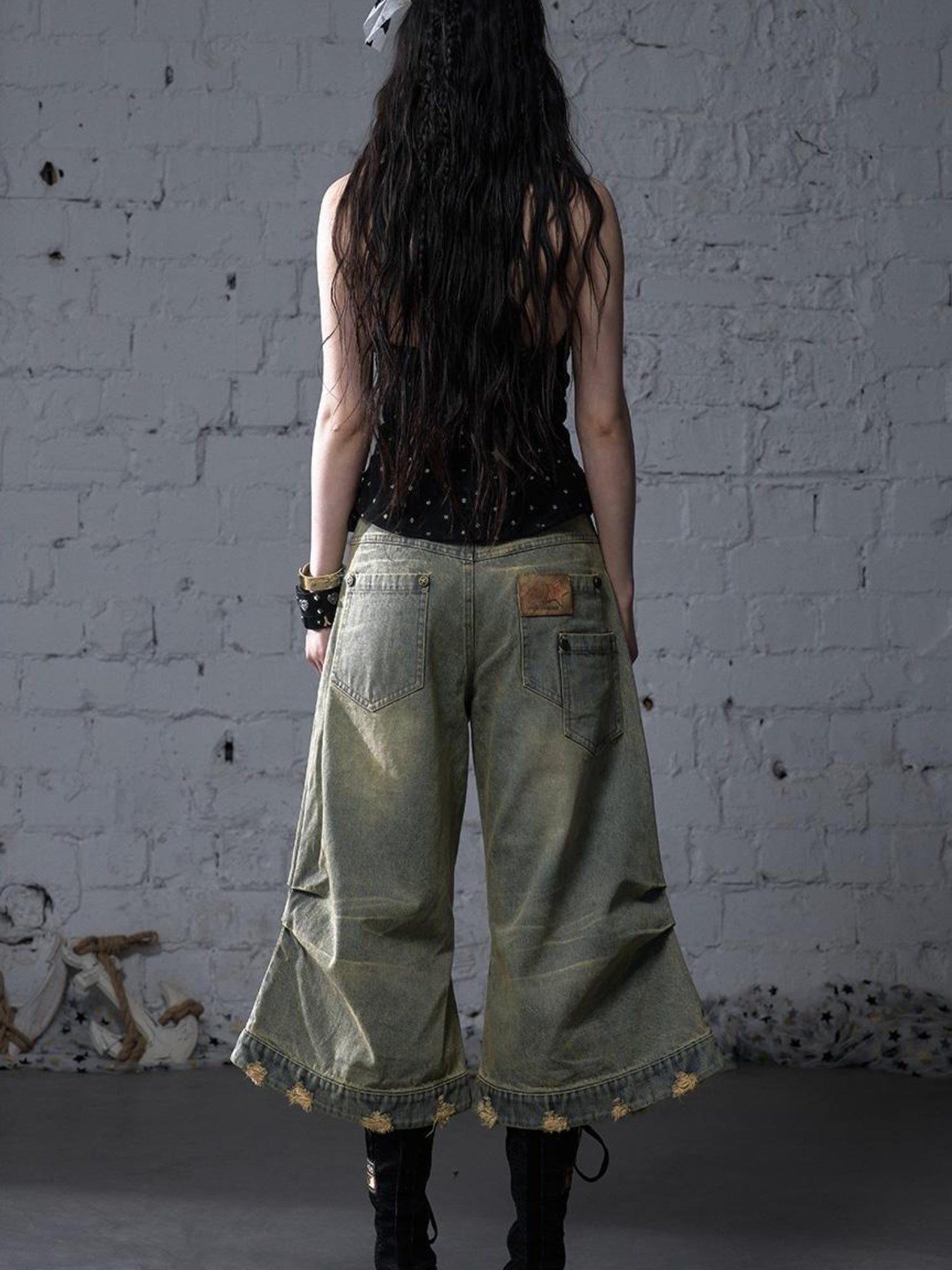 NO ROMANCE Vintage Punk Street Distressed Embroidered Wide Leg Cropped Jeans