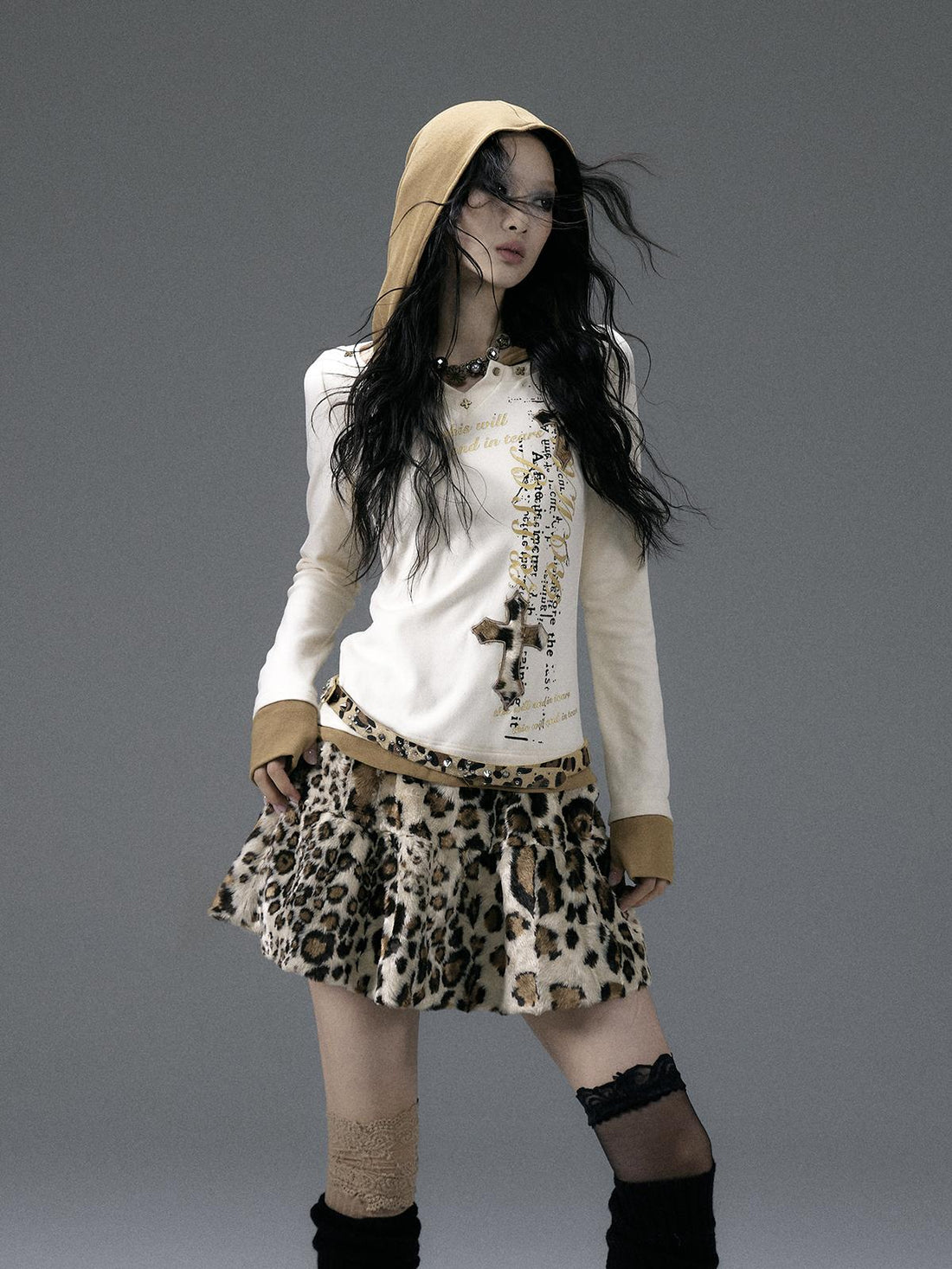 Vintage Punk Street Print Hooded Slim Knit Top