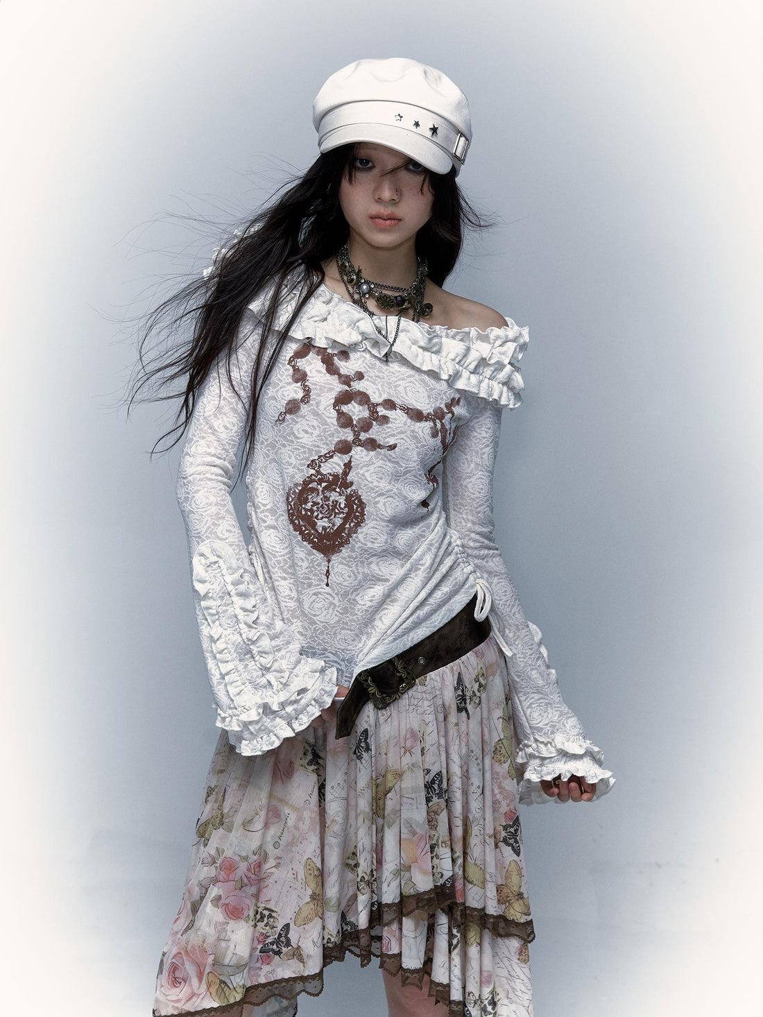 NO ROMANCE禁忌浪漫 Vintage Reversible Off-Shoulder Bell Sleeve Knit T-Shirt