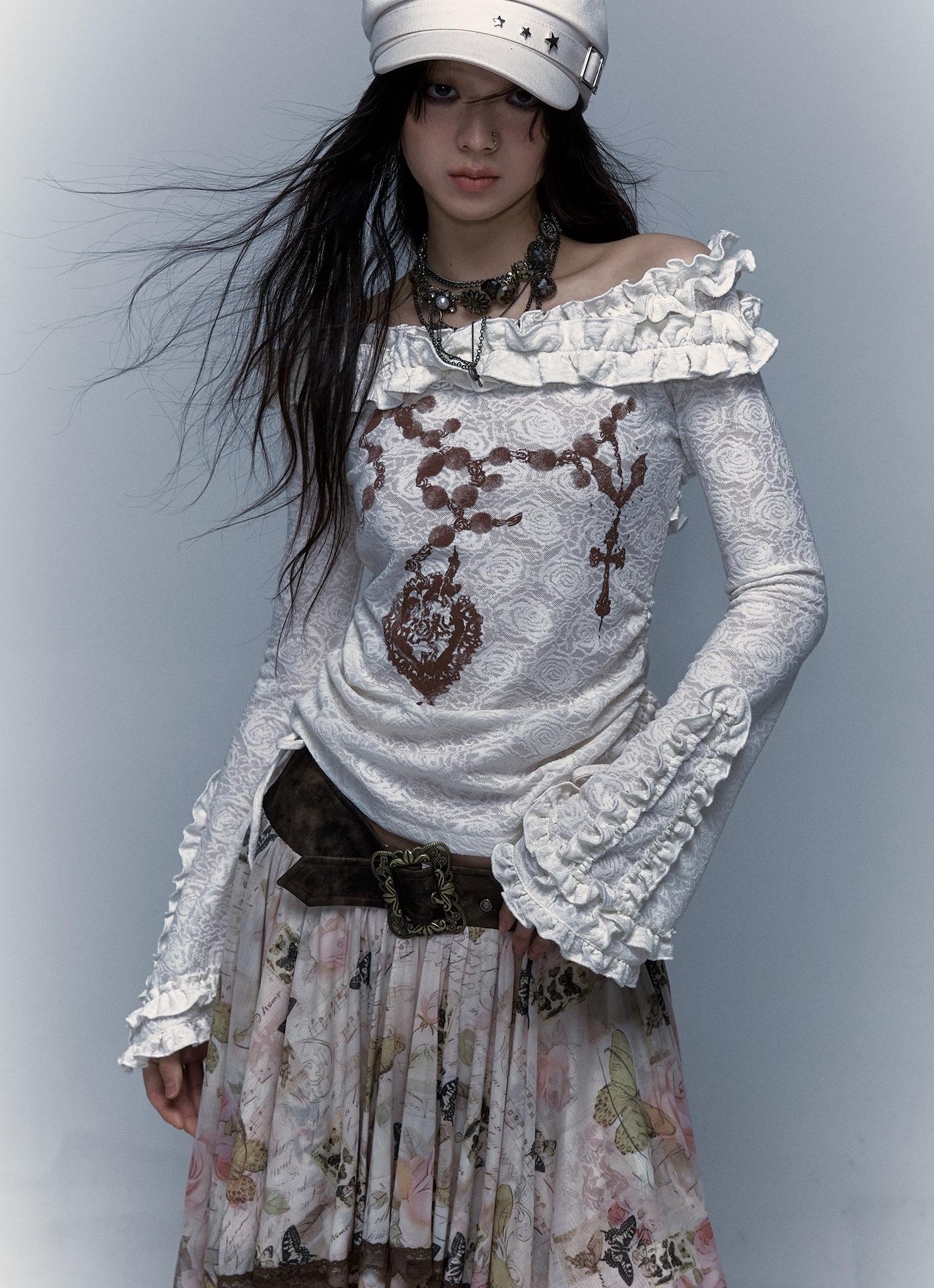 NO ROMANCE禁忌浪漫 Vintage Reversible Off-Shoulder Bell Sleeve Knit T-Shirt