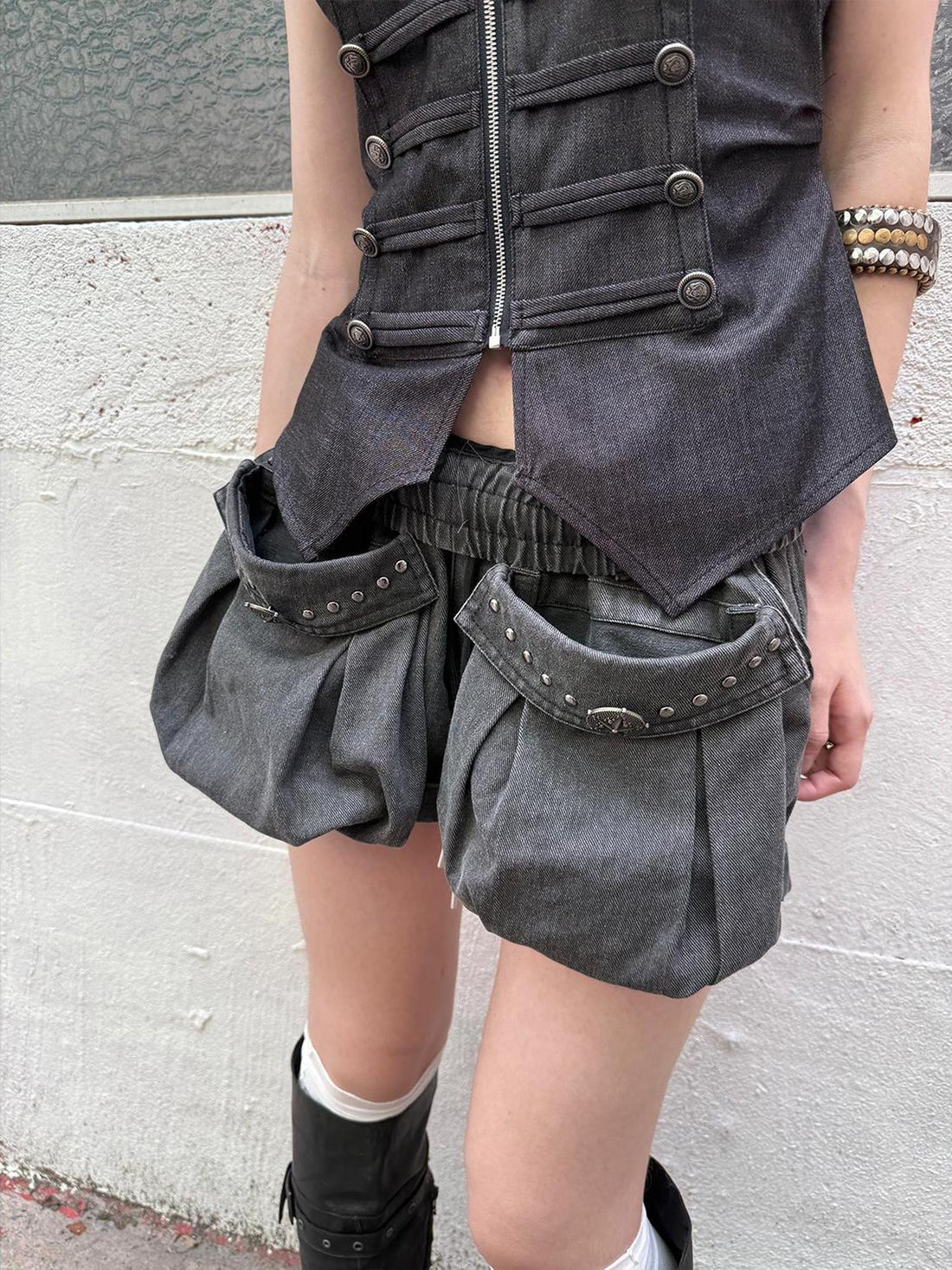 DoublePunch Vintage Washed A-Line Cargo Shorts With Rivets
