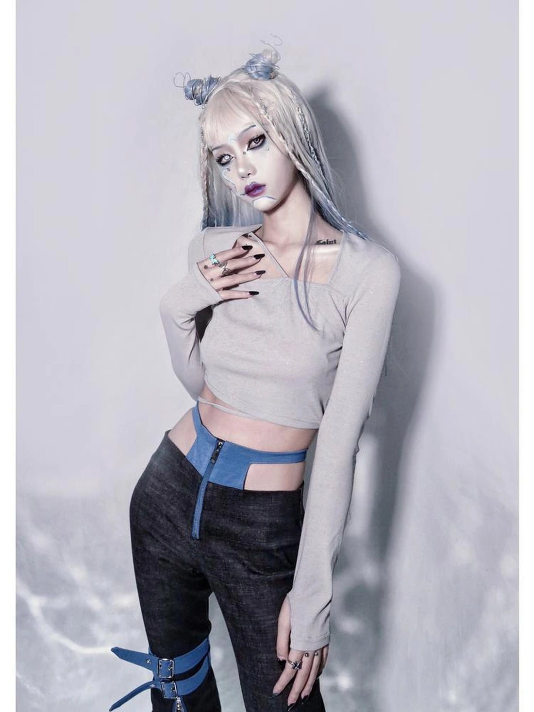 Virtual Orbit Asymmetric Gray Knit Top With Waist Tie