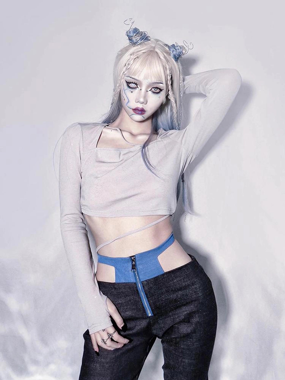 Virtual Orbit Asymmetric Gray Knit Top With Waist Tie