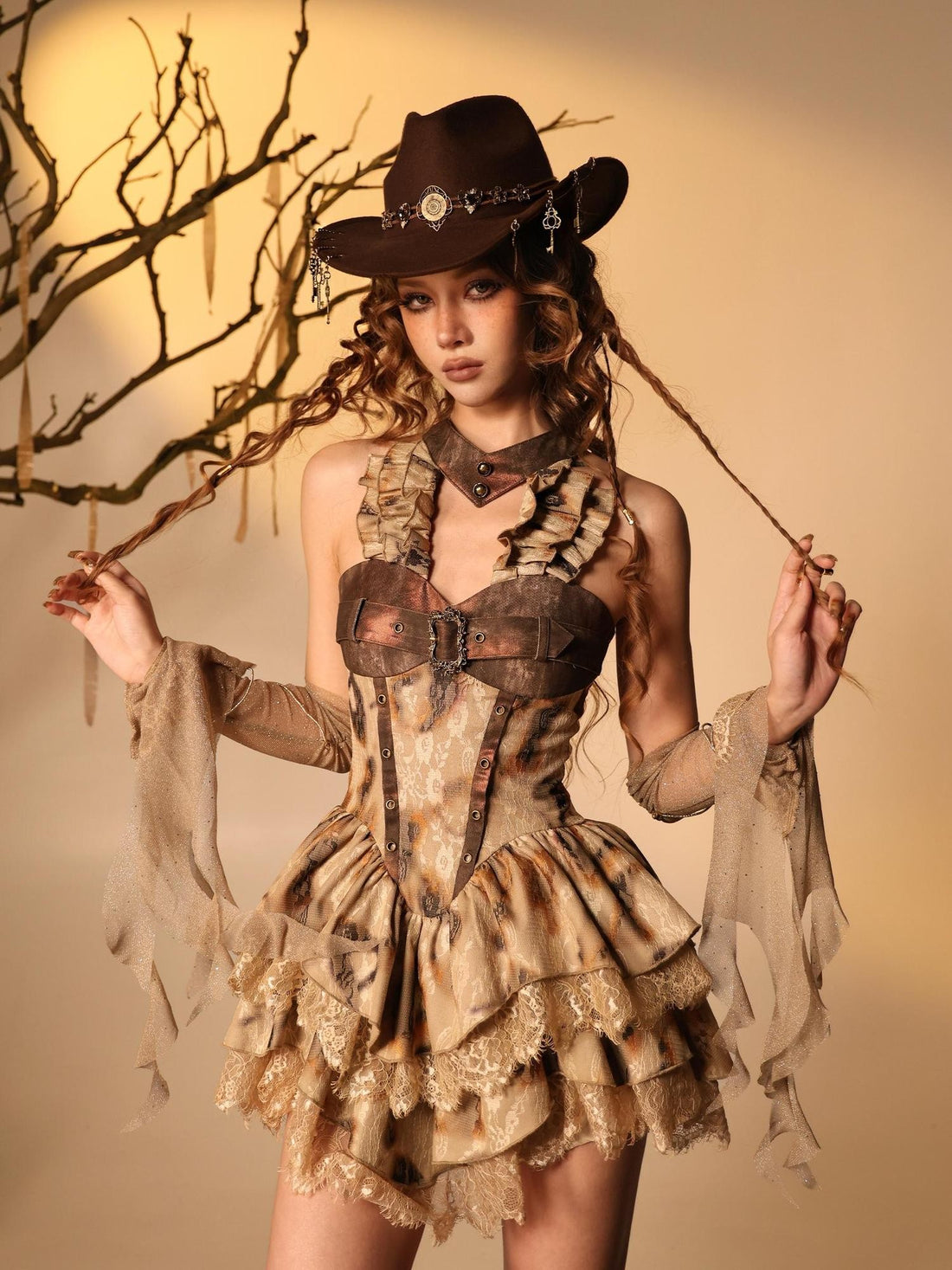 Virtual Orbit Distressed Burnt Lace Wasteland Puff Women&