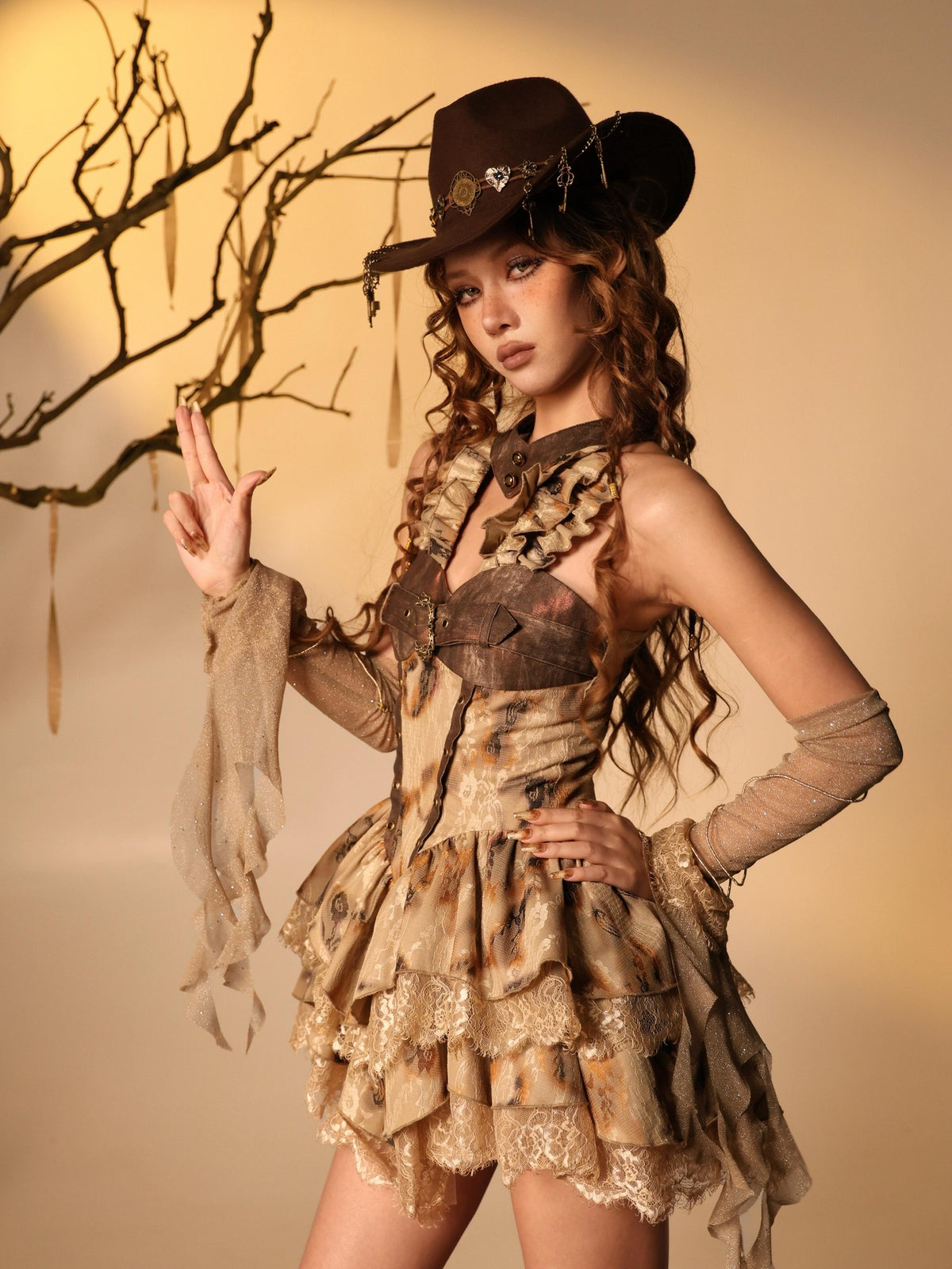 Virtual Orbit Distressed Burnt Lace Wasteland Puff Women&