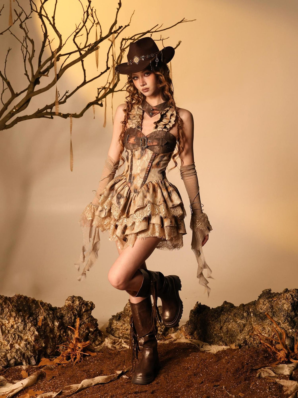 Virtual Orbit Distressed Burnt Lace Wasteland Puff Women&