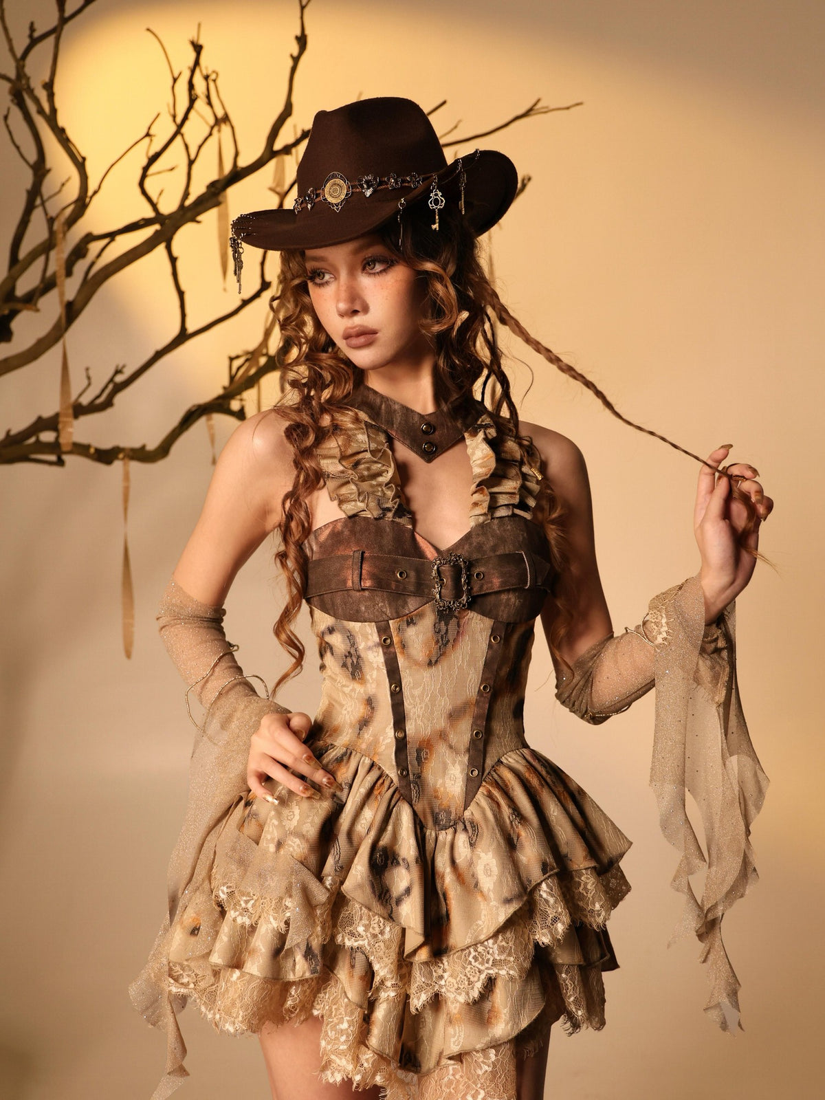 Virtual Orbit Distressed Burnt Lace Wasteland Puff Women&