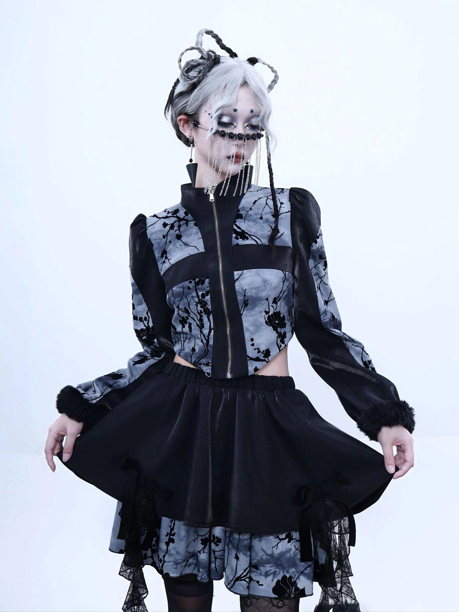 Virtual Orbit Embroidered Plum Blossom Tie Dye Lace Layered Mini Skirt