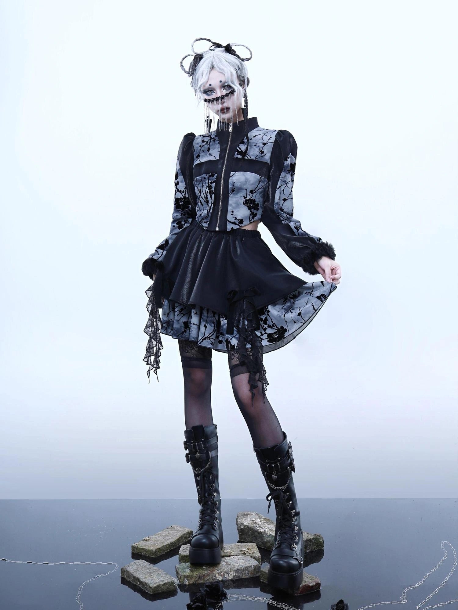 Virtual Orbit Embroidered Plum Blossom Tie Dye Lace Layered Mini Skirt