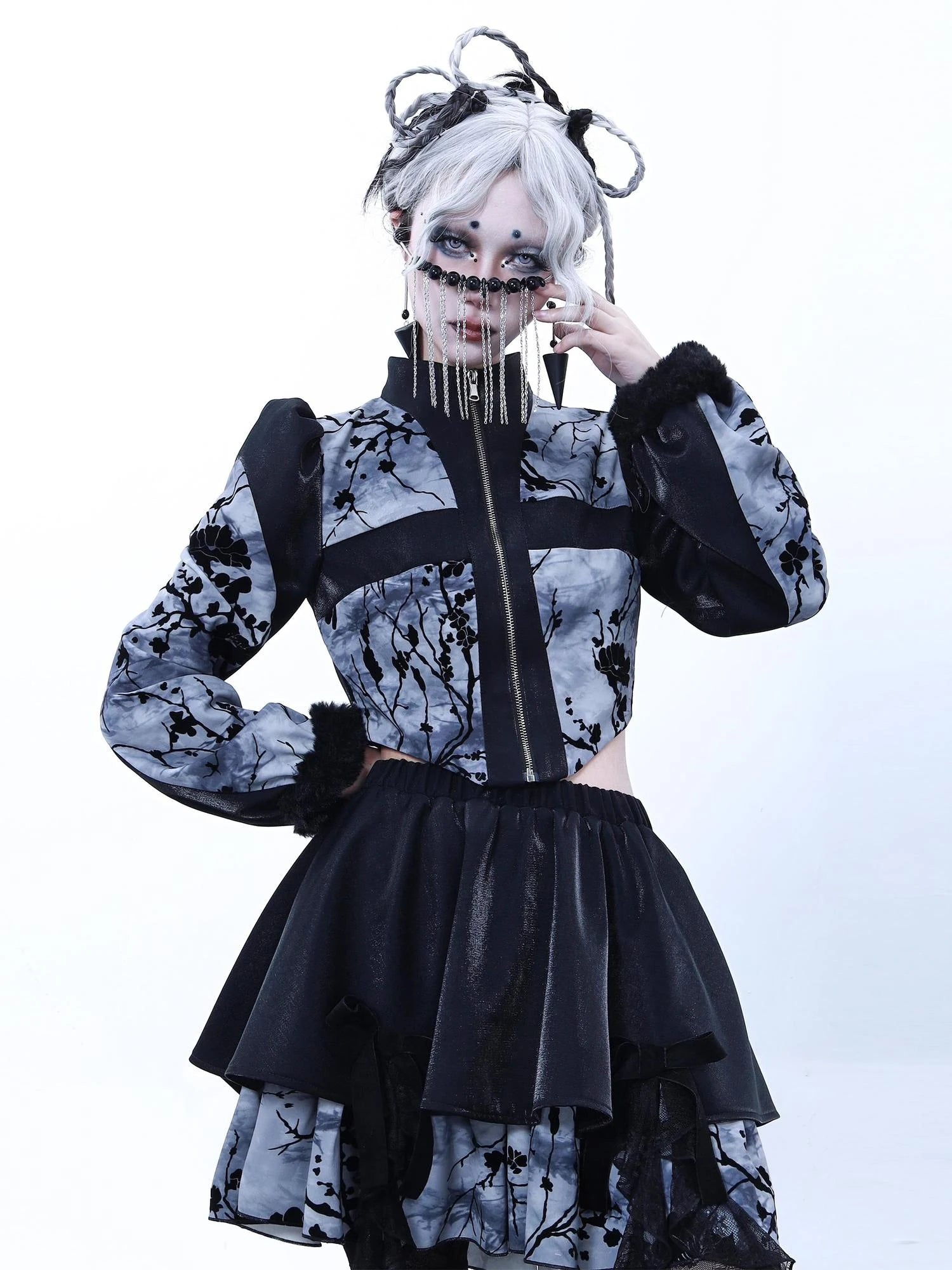 Virtual Orbit Embroidered Plum Blossom Tie Dye Lace Layered Mini Skirt