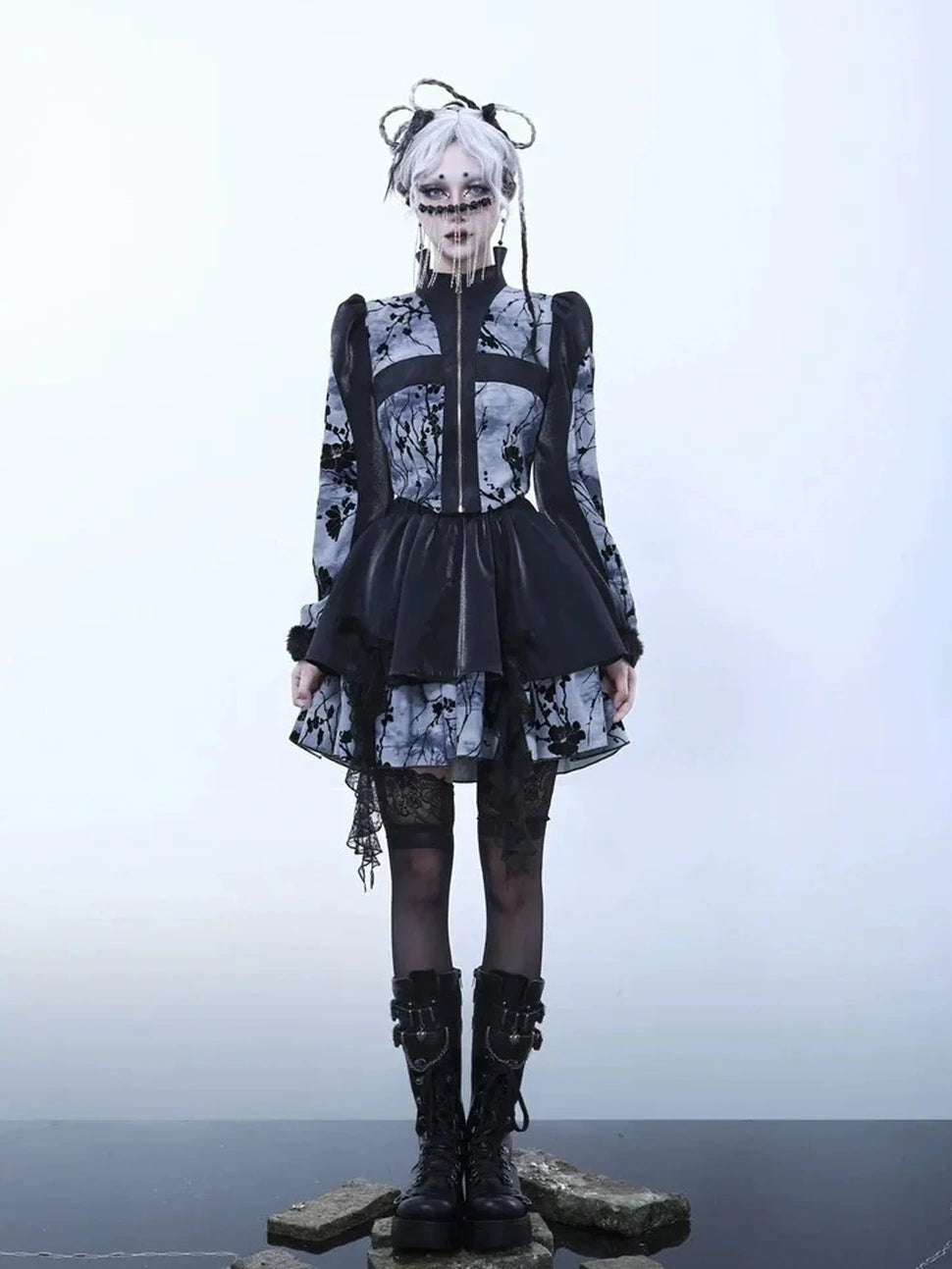 Virtual Orbit Embroidered Plum Blossom Tie Dye Lace Layered Mini Skirt