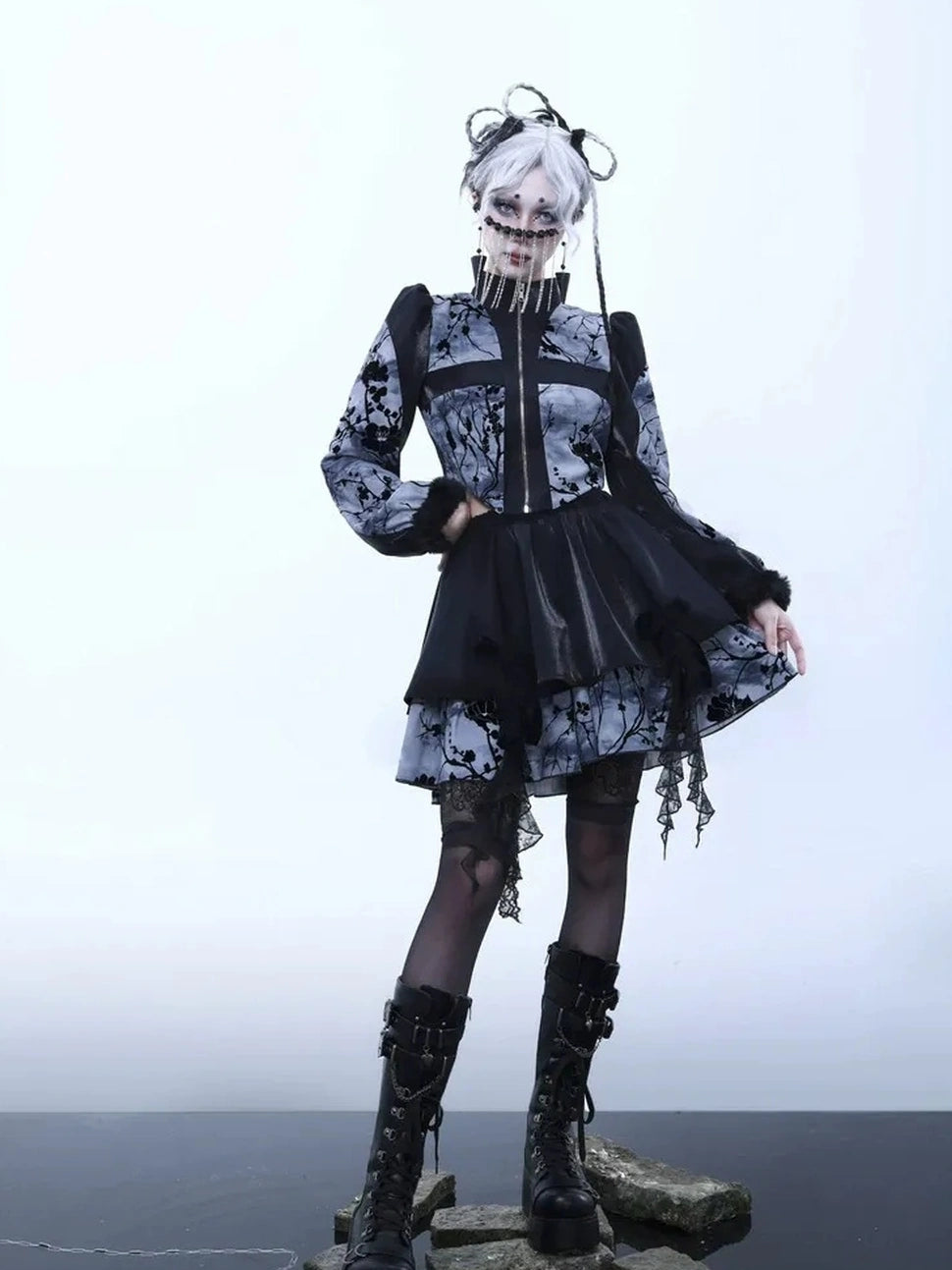 Virtual Orbit Embroidered Plum Blossom Tie Dye Lace Layered Mini Skirt