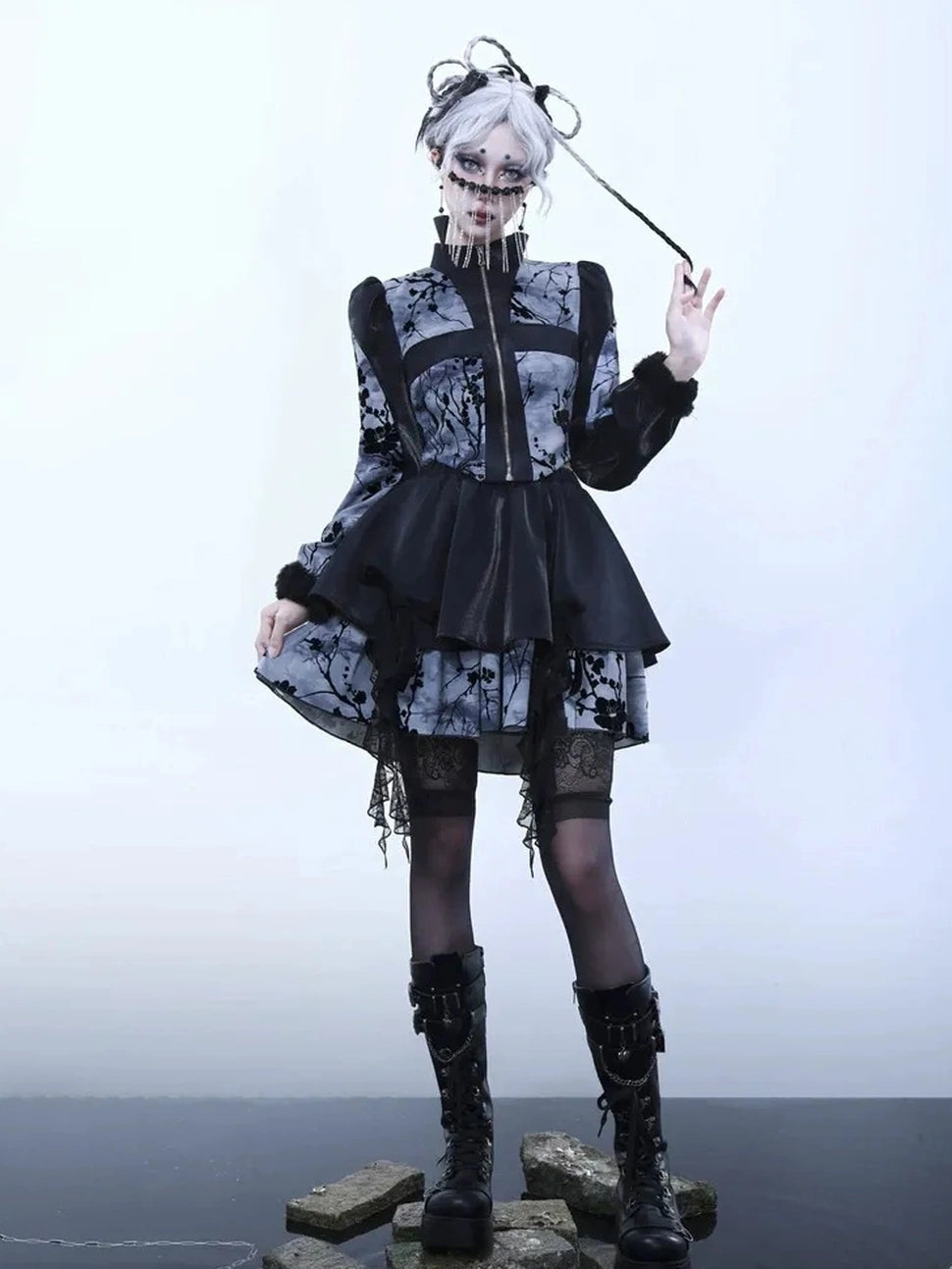 Virtual Orbit Embroidered Plum Blossom Tie Dye Lace Layered Mini Skirt