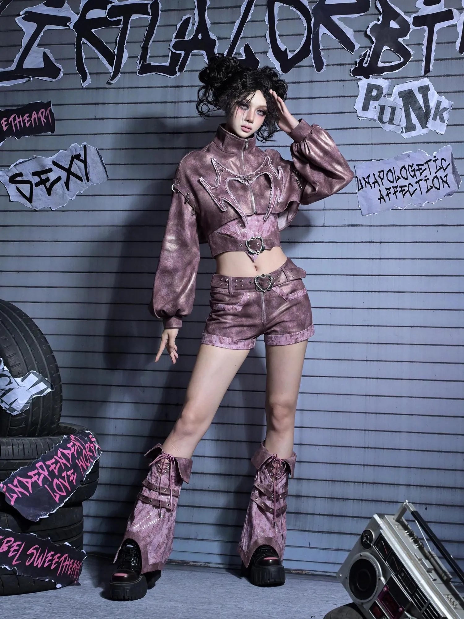 Eroded Heart Butterfly Legging Shorts