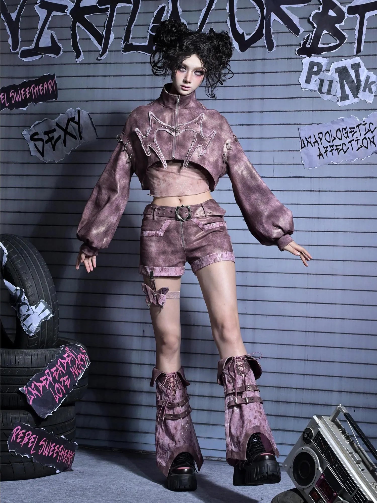 Eroded Heart Butterfly Legging Shorts