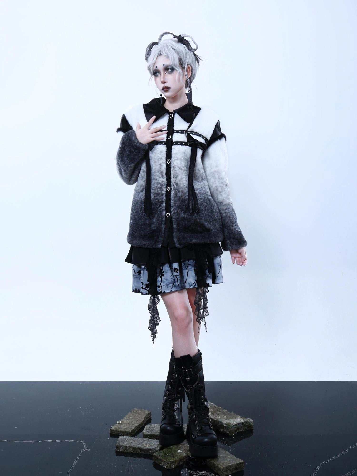 Virtual Orbit Gradient Rabbit Fur Style Bow Jacket