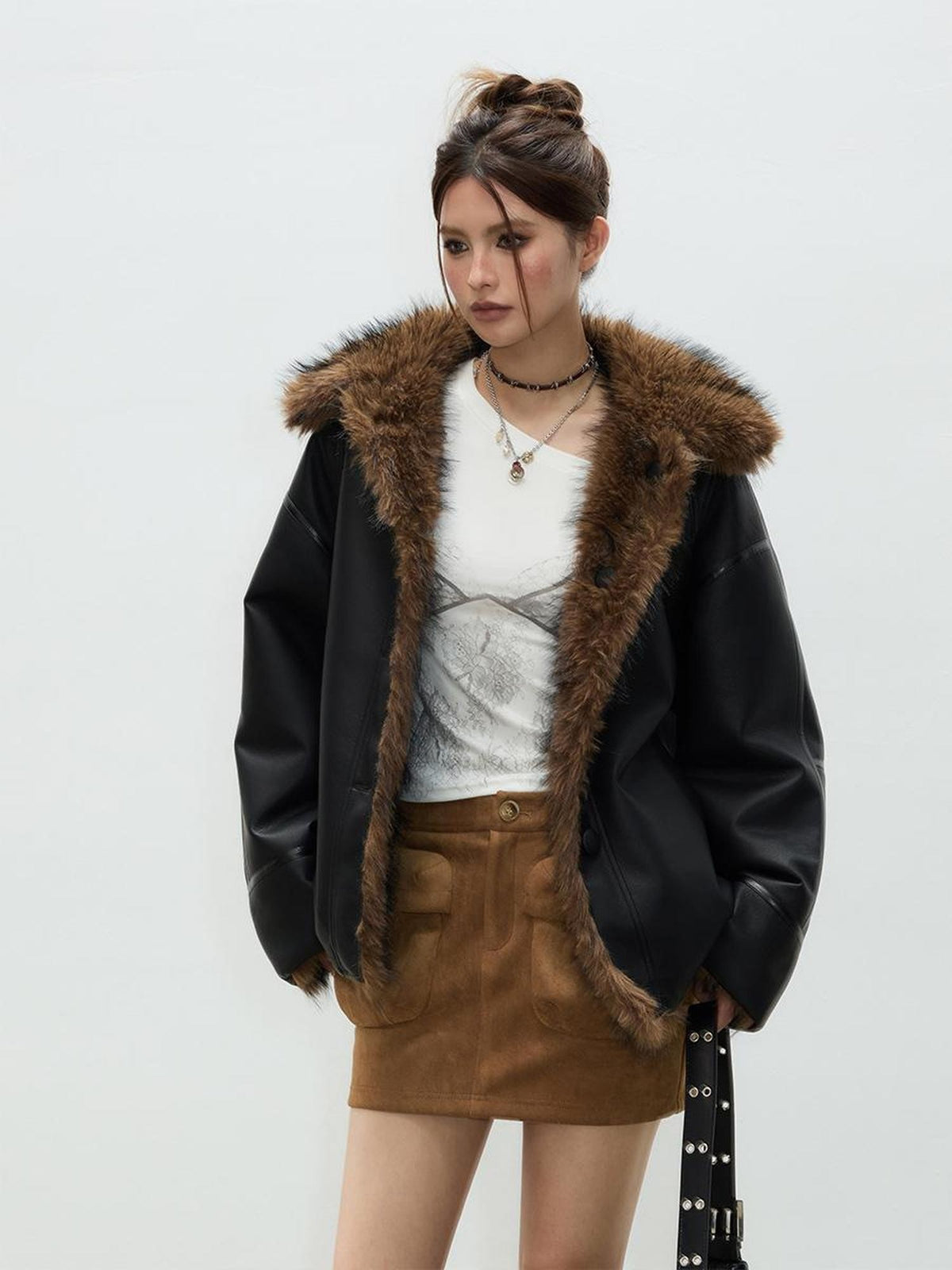 Vone SheeE Fuzzy American Retro Black Loose Fit Women&