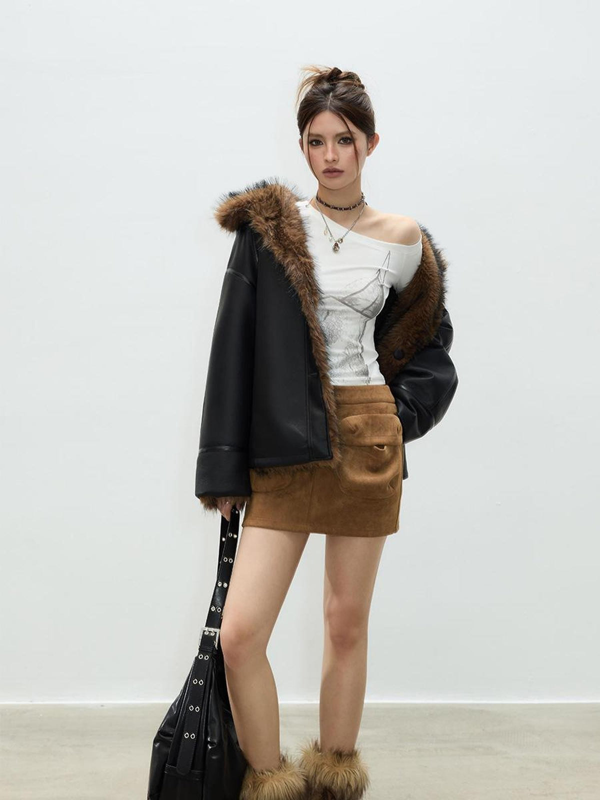 Vone SheeE Fuzzy American Retro Black Loose Fit Women&
