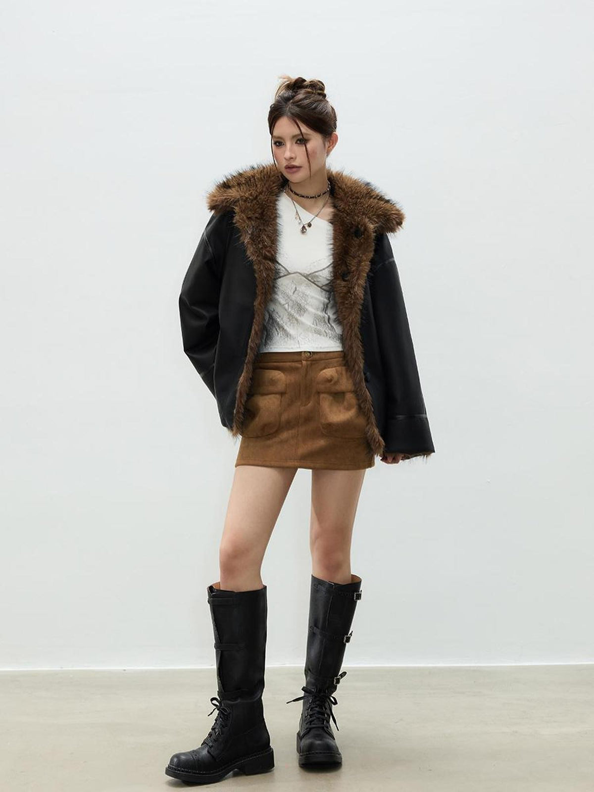 Vone SheeE Fuzzy American Retro Black Loose Fit Women&