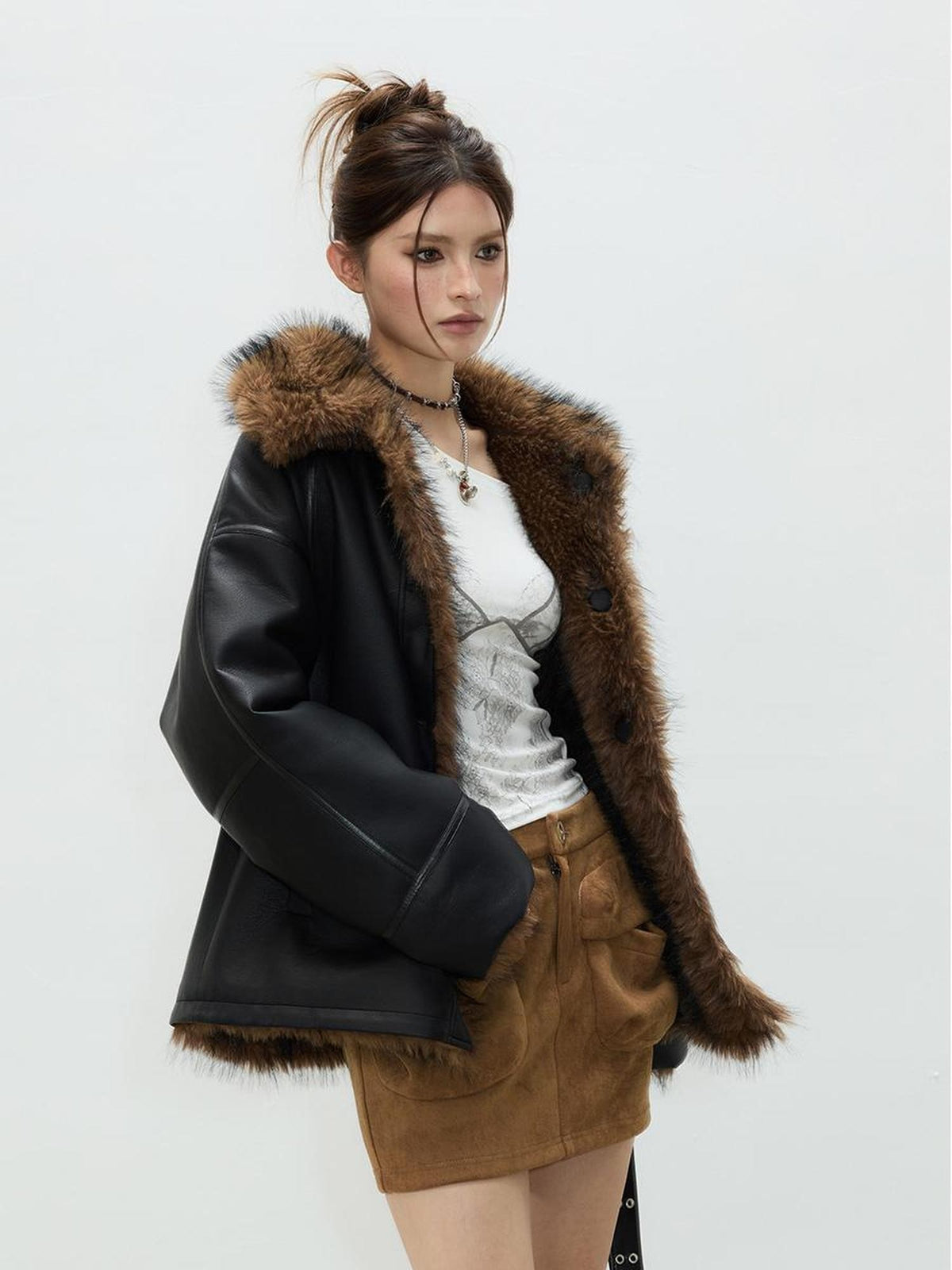 Vone SheeE Fuzzy American Retro Black Loose Fit Women&