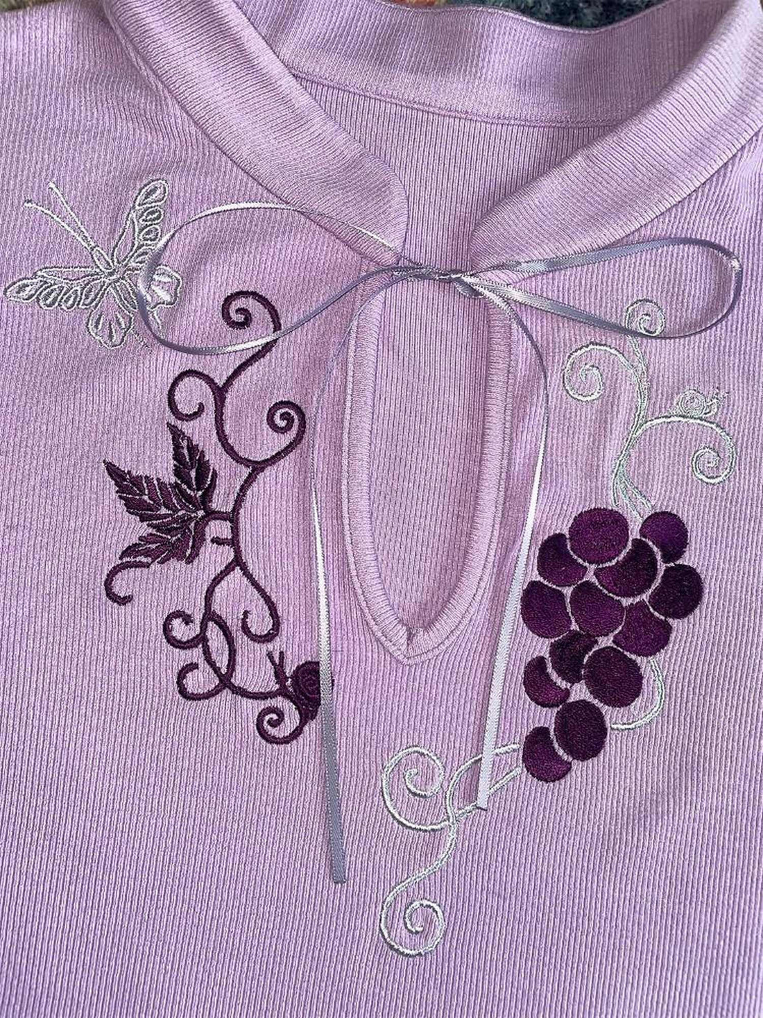 Wet Tail Cute Embroidered Ribbed Henley Purple Women Viscose Stretch Short Sleeve T-Shirts