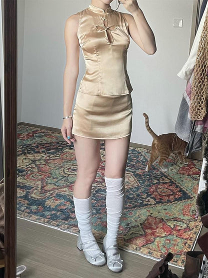 Wet Tail Gold Stretch Low Rise Heiress Luxe A Line Straight Cut Women Travel Mini Skirts