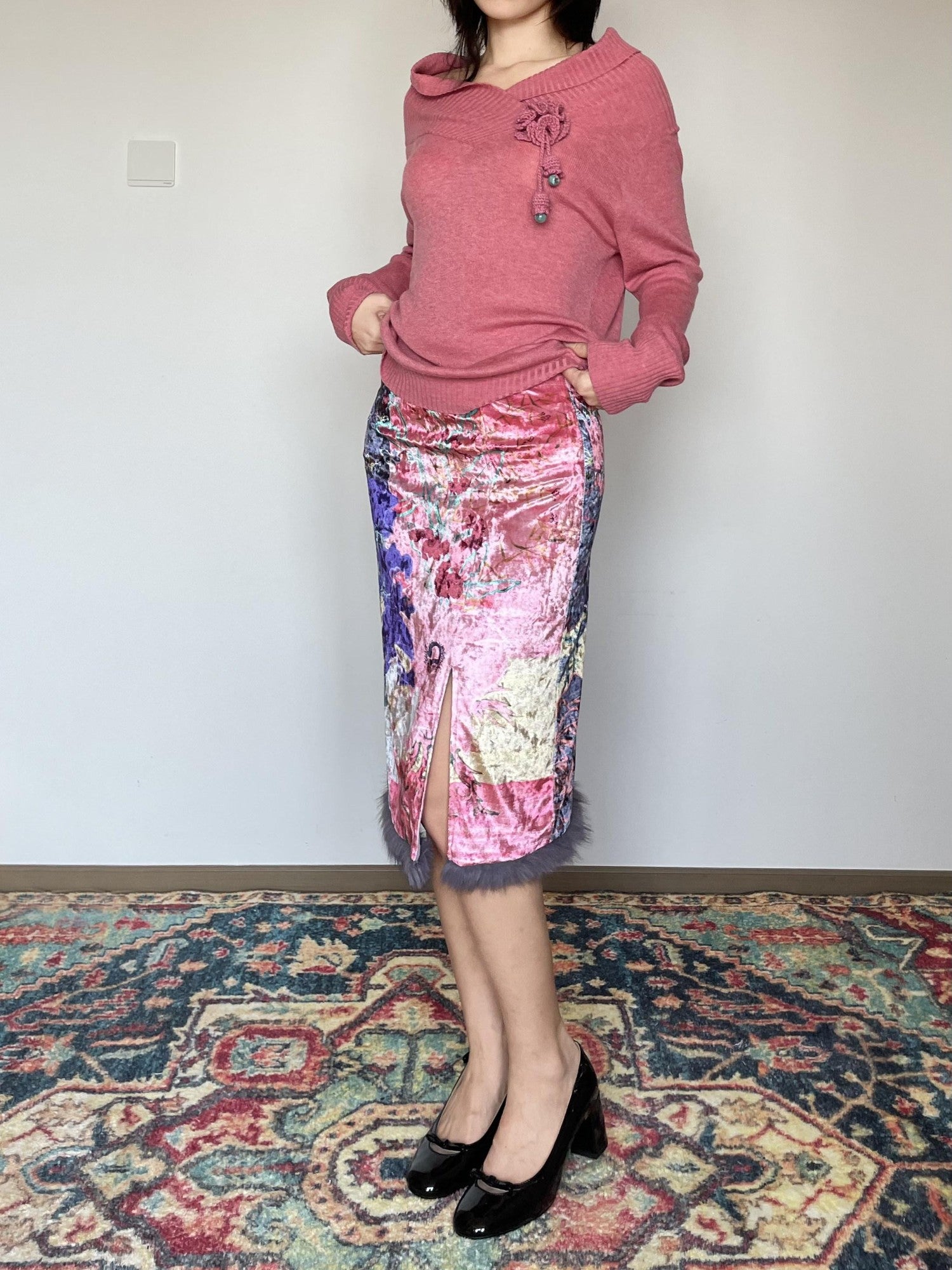 Wet Tail Vintage Loose Fit Pullover Anemone Bouquet Floral Women&