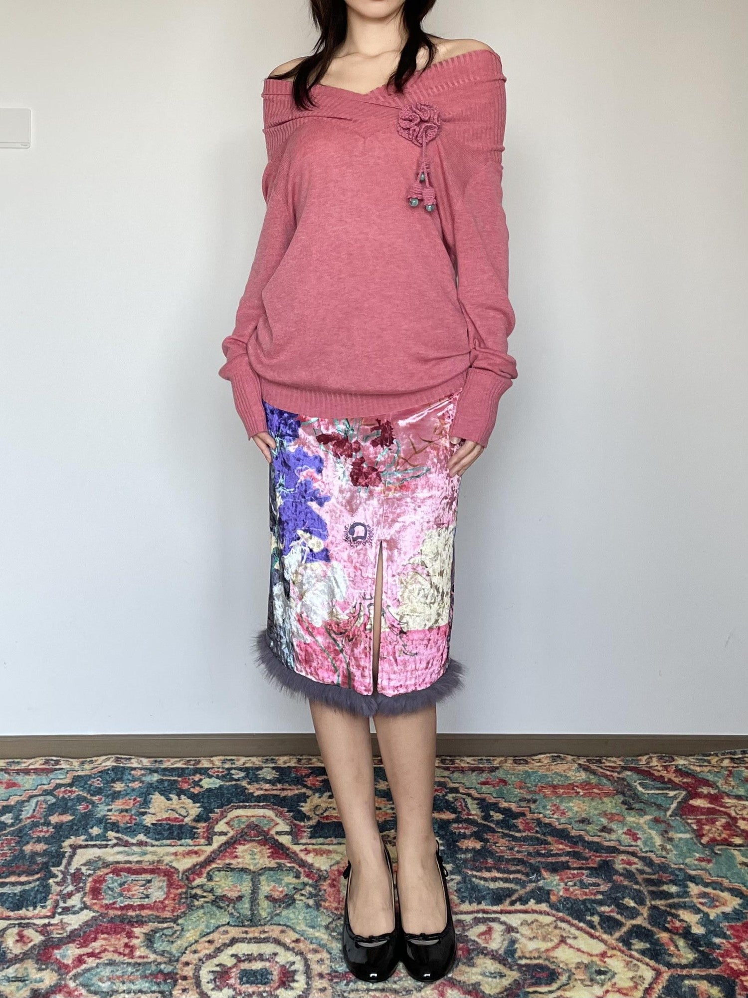 Wet Tail Vintage Loose Fit Pullover Anemone Bouquet Floral Women&