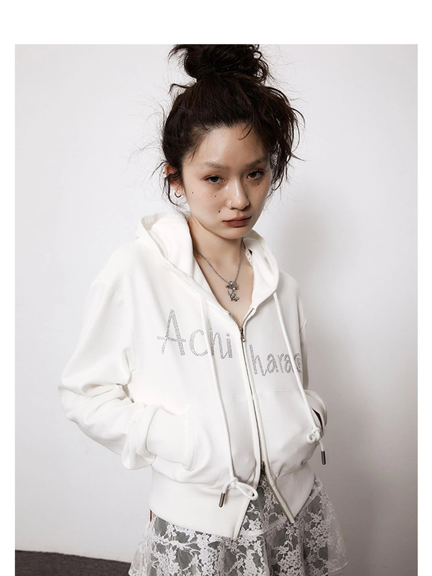 Short Heavy Hooded Sweater With Rhinestones