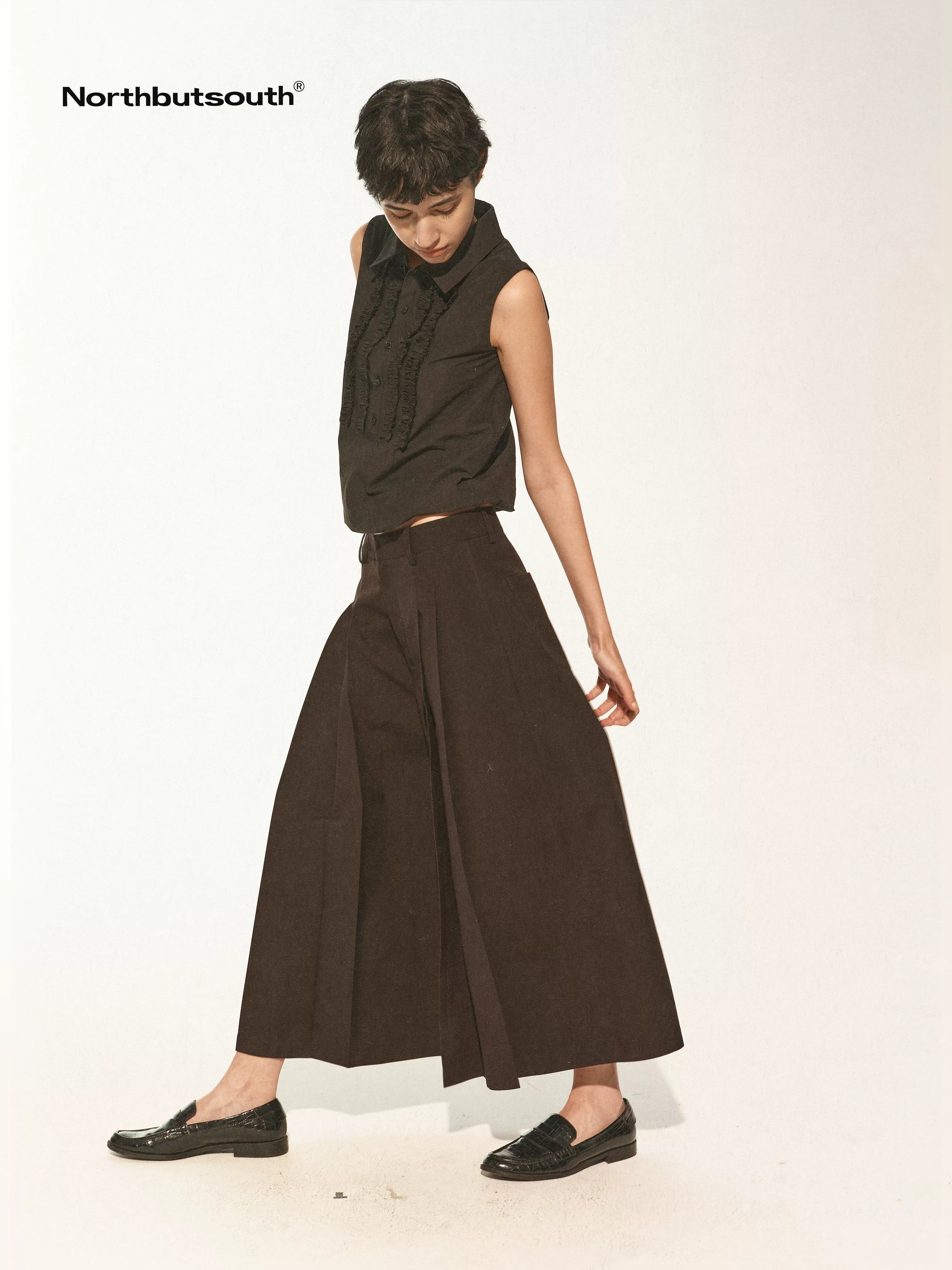 Wool Blend Pleated Wide Leg Cropped Trouser Shorts